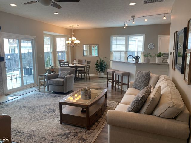 604 Beaverbrook Drive, Carmel, IN 46032