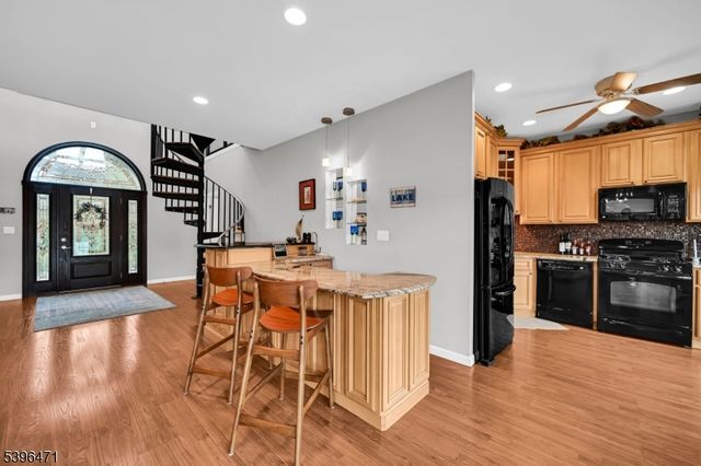 59 Forest Lake Dr, West Milford Twp., NJ 07421