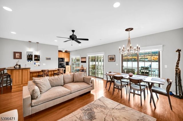 59 Forest Lake Dr, West Milford Twp., NJ 07421