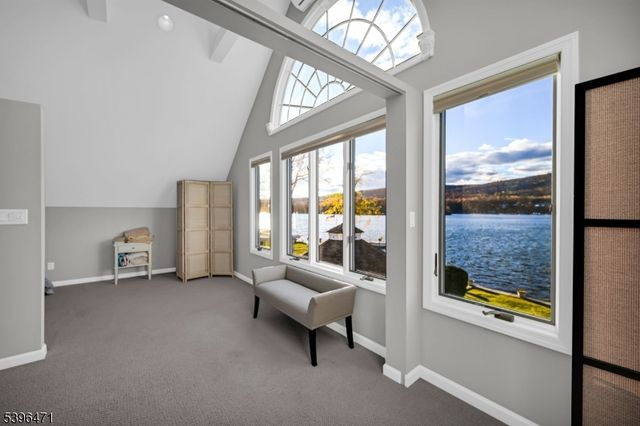 59 Forest Lake Dr, West Milford Twp., NJ 07421