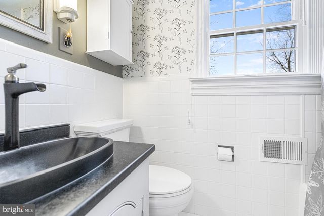 237 BYBERRY RD, Hatboro, PA 19040