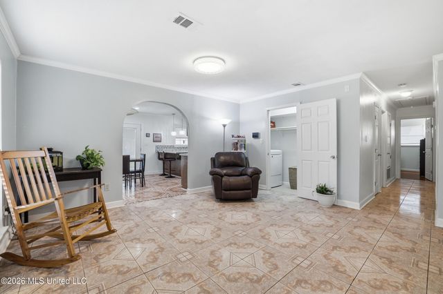 402 Eighth Street, Long Beach, MS 39560