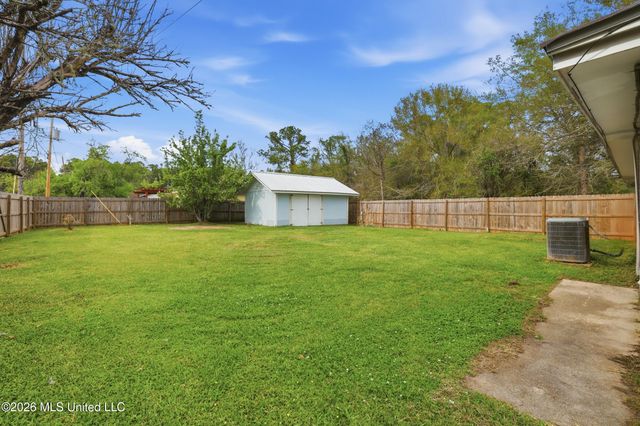 402 Eighth Street, Long Beach, MS 39560