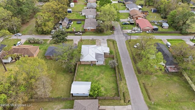 402 Eighth Street, Long Beach, MS 39560