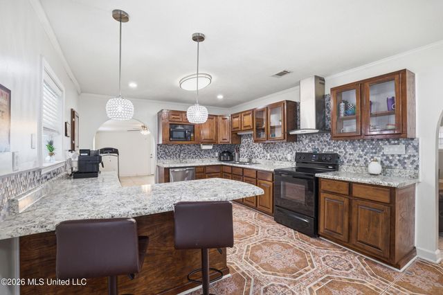 402 Eighth Street, Long Beach, MS 39560