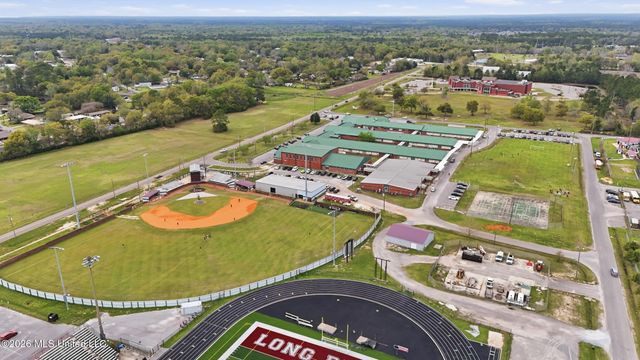 402 Eighth Street, Long Beach, MS 39560