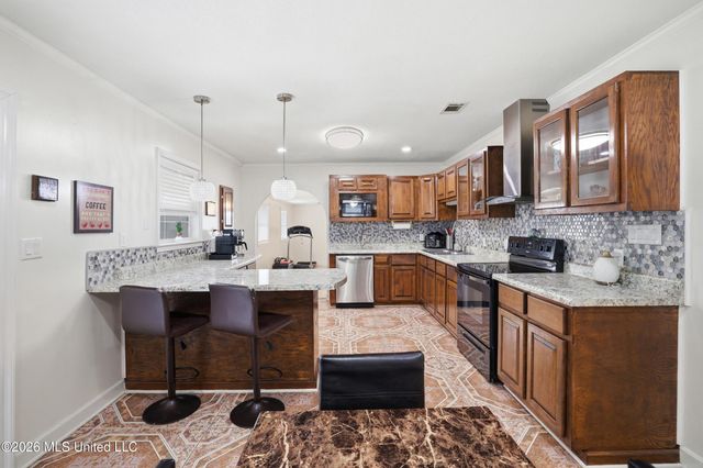 402 Eighth Street, Long Beach, MS 39560