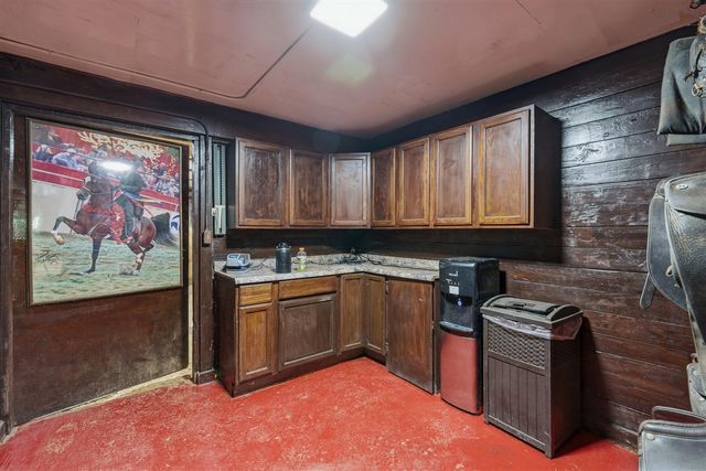 1925 S Bartlett Road, Update, MI 48079