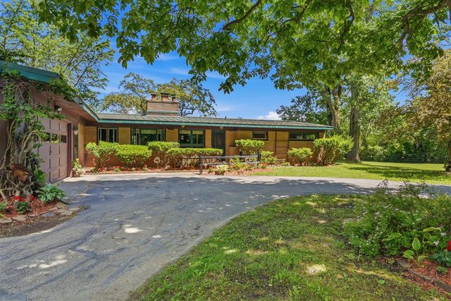 1925 S Bartlett Road, Update, MI 48079