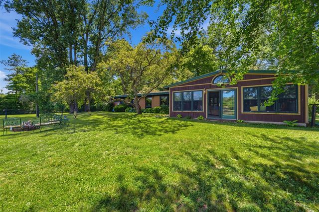 1925 S Bartlett Road, Update, MI 48079