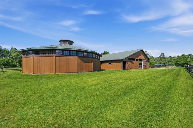 1925 S Bartlett Road, Update, MI 48079