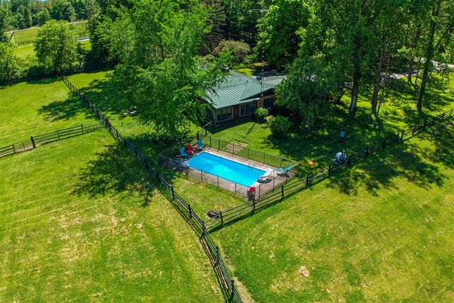 1925 S Bartlett Road, Update, MI 48079