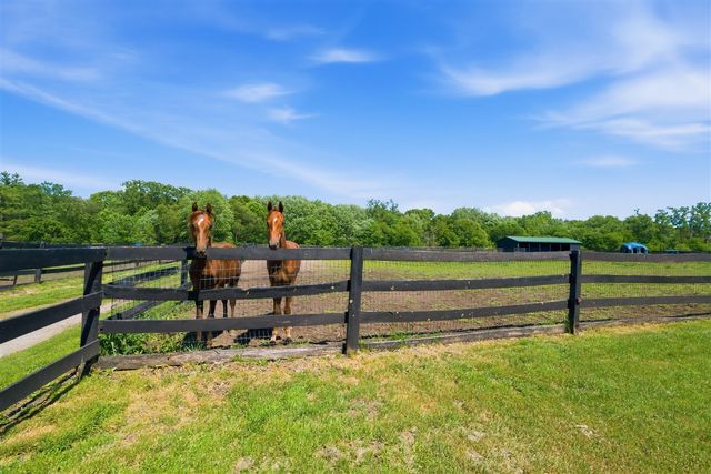 1925 S Bartlett Road, Update, MI 48079