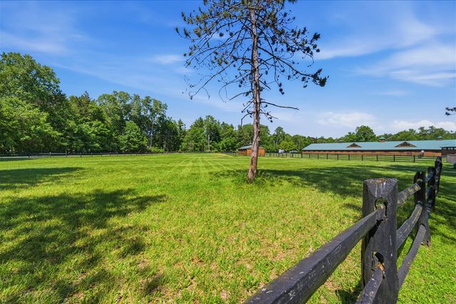 1925 S Bartlett Road, Update, MI 48079