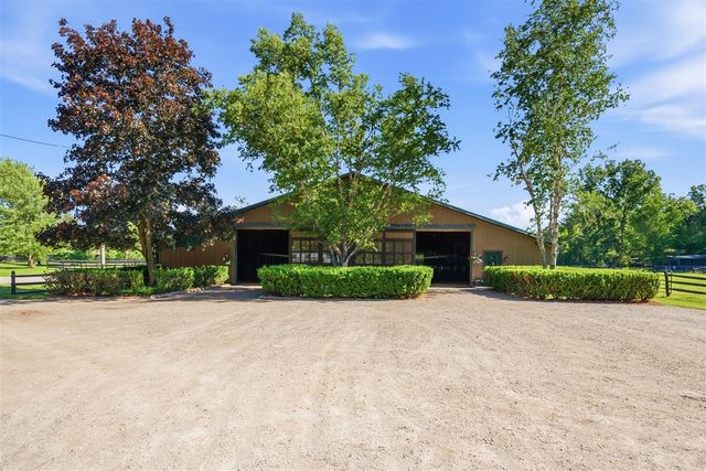1925 S Bartlett Road, Update, MI 48079