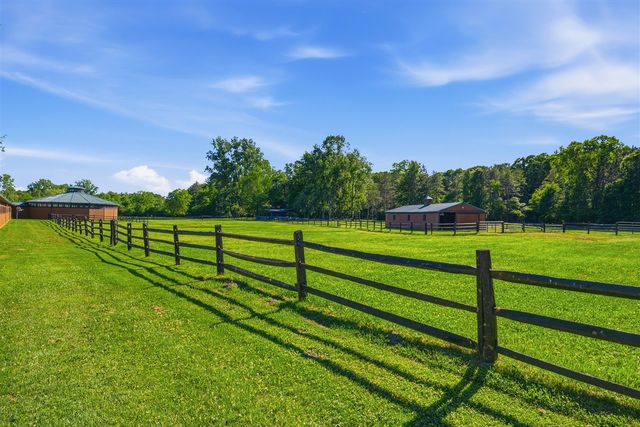 1925 S Bartlett Road, Update, MI 48079