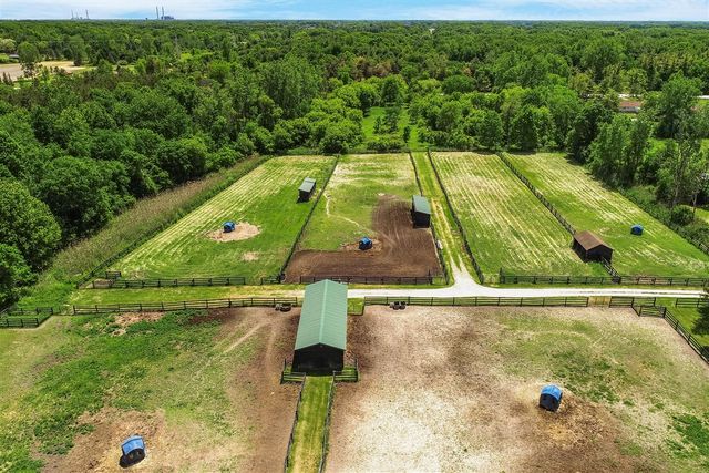 1925 S Bartlett Road, Update, MI 48079
