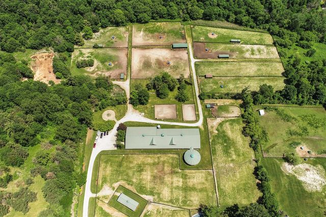 1925 S Bartlett Road, Update, MI 48079