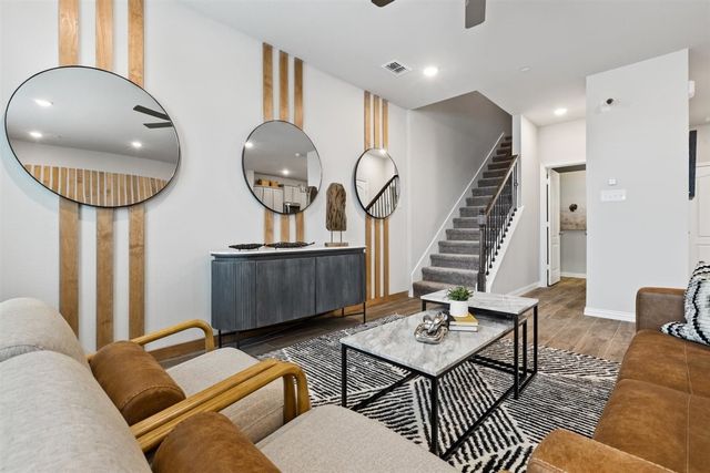 238 Wagon Spoke Way 17, Fort Worth, TX 76120