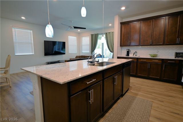 7511 Mojave Wind Avenue, Las Vegas, NV 89113