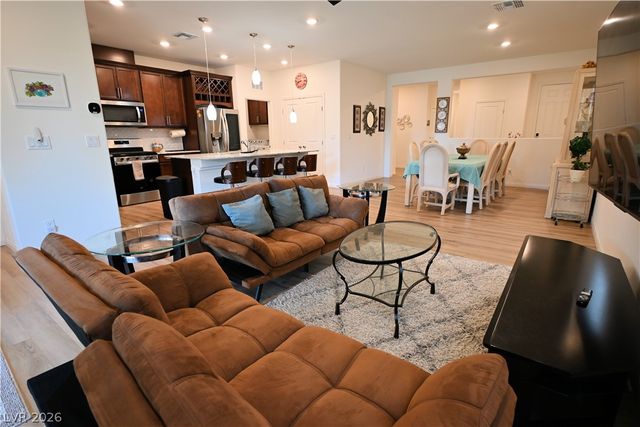 7511 Mojave Wind Avenue, Las Vegas, NV 89113