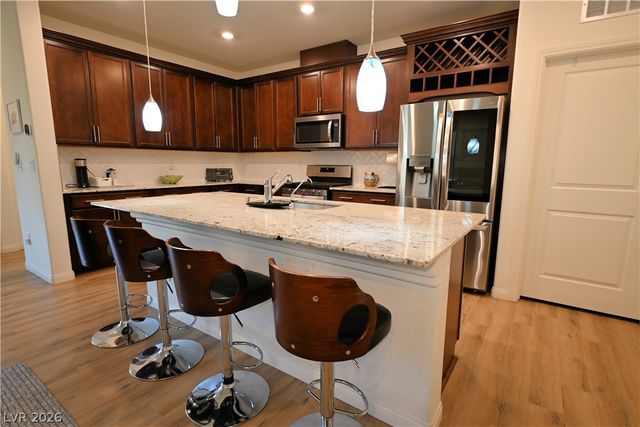 7511 Mojave Wind Avenue, Las Vegas, NV 89113