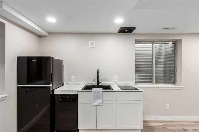 9712 Queenscliffe Drive, Highlands Ranch, CO 80130