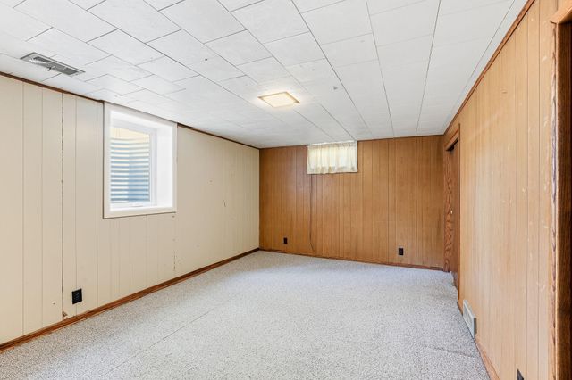 1930 Maple Street, Hastings, MN 55033