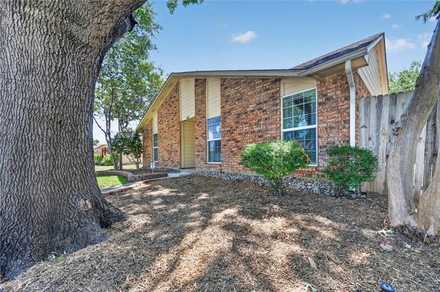 407 Woodhurst Drive, Coppell, TX 75019
