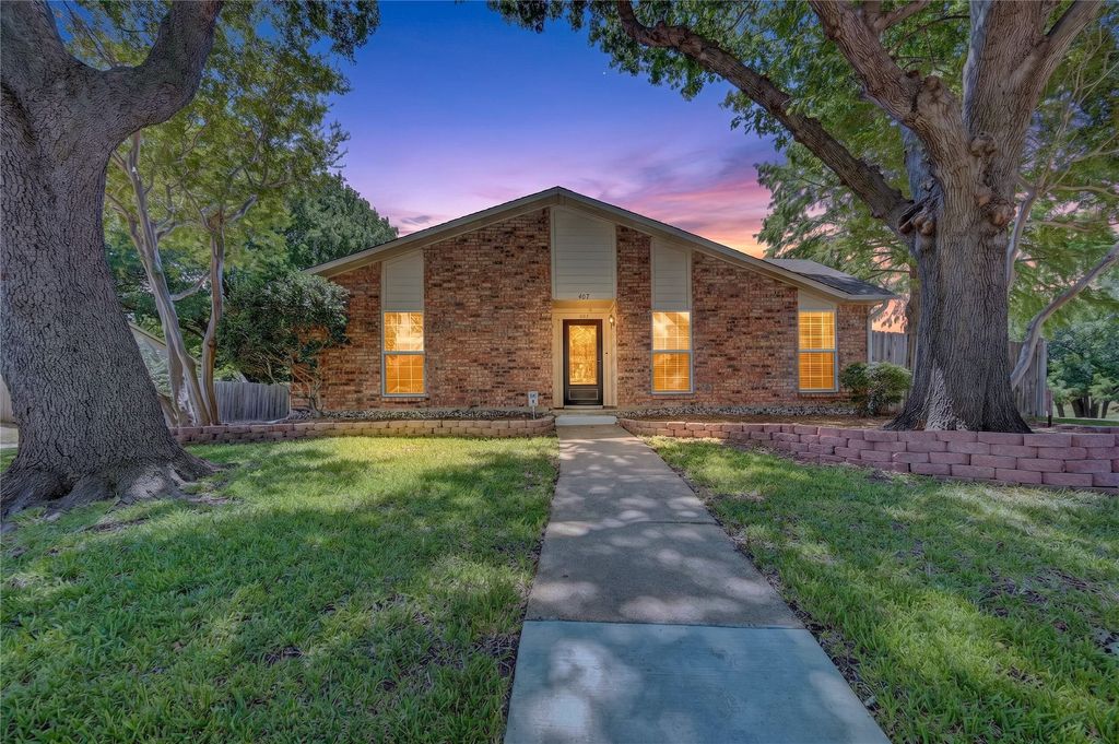 407 Woodhurst Drive, Coppell, TX 75019