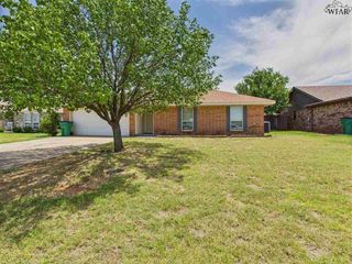 505 W COLEMAN ROAD, Iowa Park, TX 76367