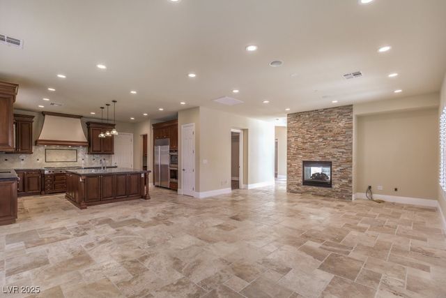 2225 Villefort Court, Las Vegas, NV 89117