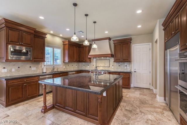 2225 Villefort Court, Las Vegas, NV 89117