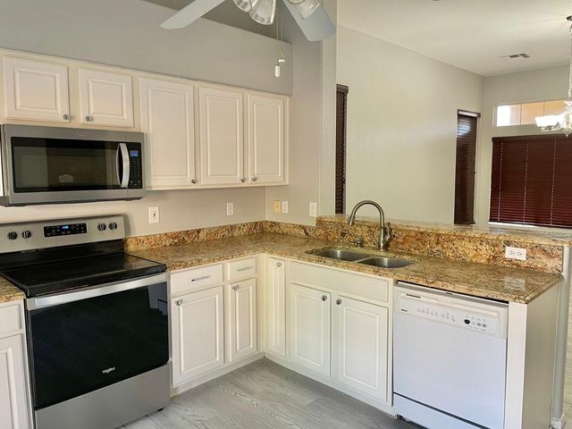 686 W Del Rio Street, Gilbert, AZ 85233