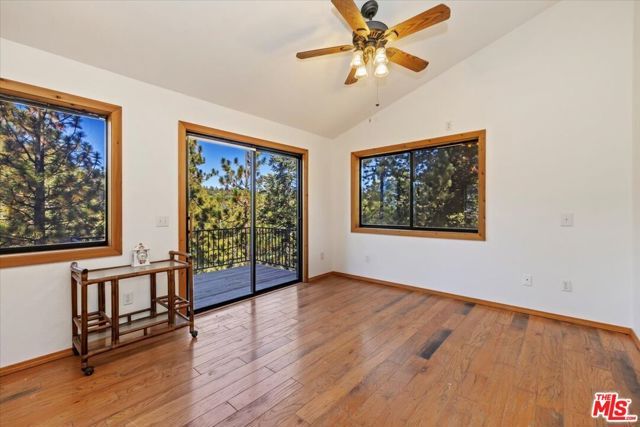 6302 Spruce Avenue, Angelus Oaks, CA 92305