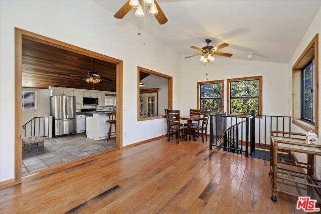 6302 Spruce Avenue, Angelus Oaks, CA 92305