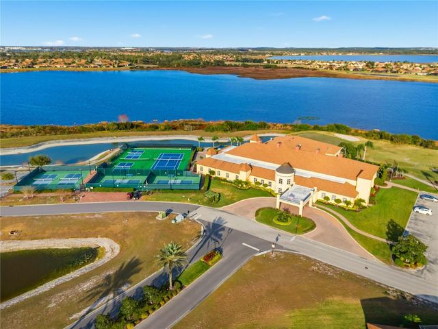 1033 SAWGRASS DRIVE, Winter Haven, FL 33884