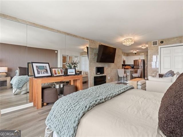 2870 Pharr Court South NW 2708, Atlanta, GA 30305