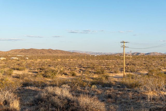 57755 Boo Lane, Landers, CA 92285
