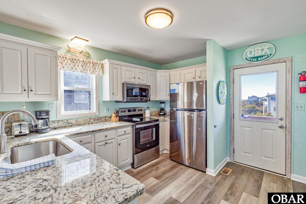 Image 11 of property listing at 9601 S Old Oregon Inlet Road Unit D, Nags Head, NC 27959