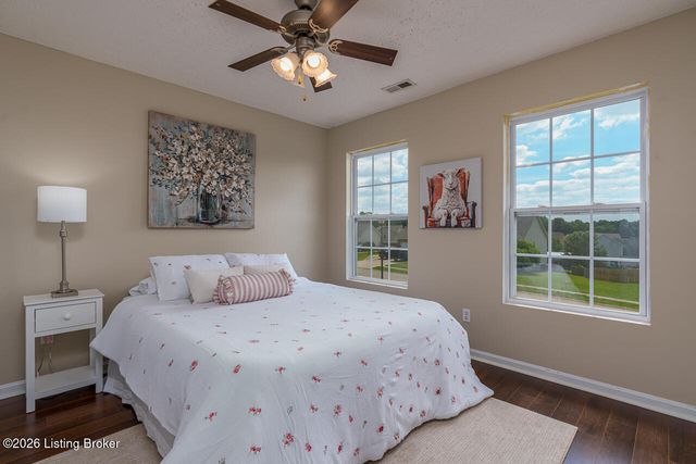 633 Windbrook Dr, Elizabethtown, KY 42701