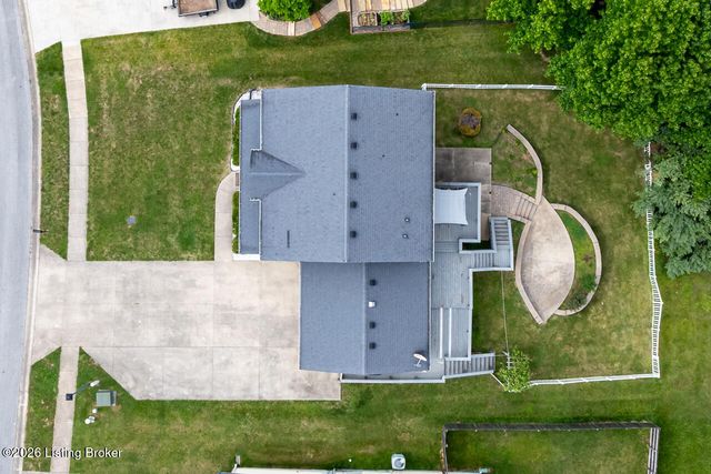 633 Windbrook Dr, Elizabethtown, KY 42701