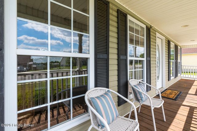 633 Windbrook Dr, Elizabethtown, KY 42701