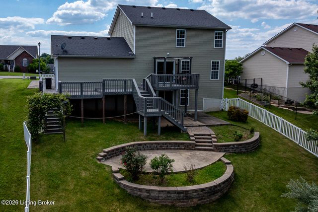 633 Windbrook Dr, Elizabethtown, KY 42701