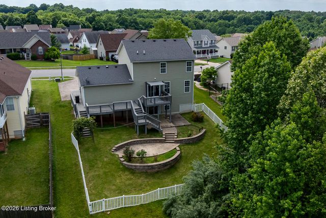 633 Windbrook Dr, Elizabethtown, KY 42701