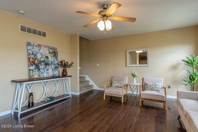 633 Windbrook Dr, Elizabethtown, KY 42701