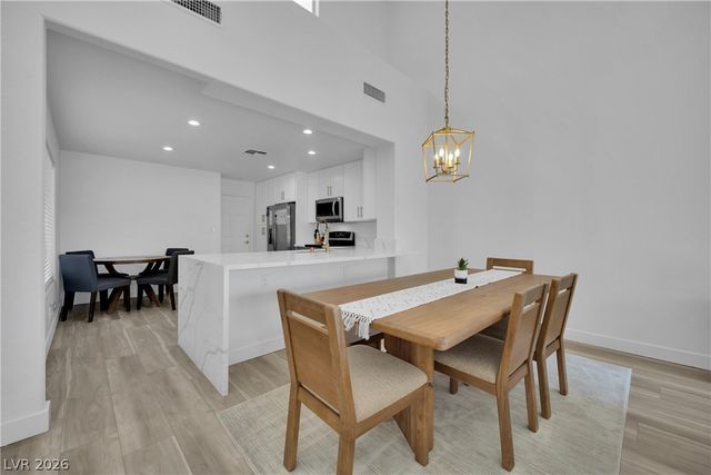 6940 Emerald Springs Lane, Las Vegas, NV 89113