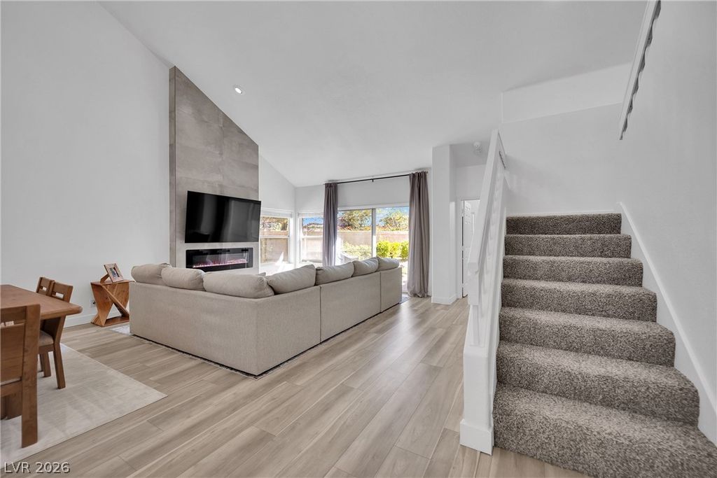 6940 Emerald Springs Lane, Las Vegas, NV 89113