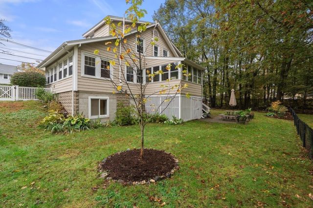 38 Lindenwood, Stoneham, MA 02180