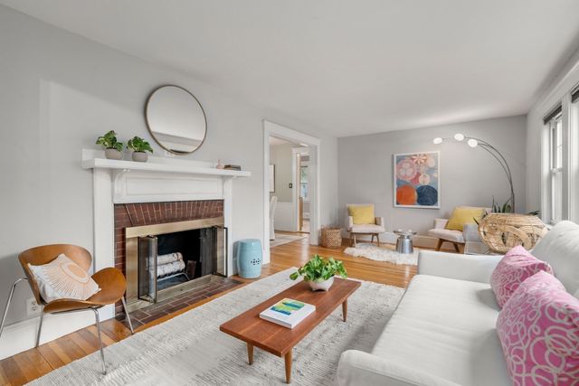 38 Lindenwood, Stoneham, MA 02180